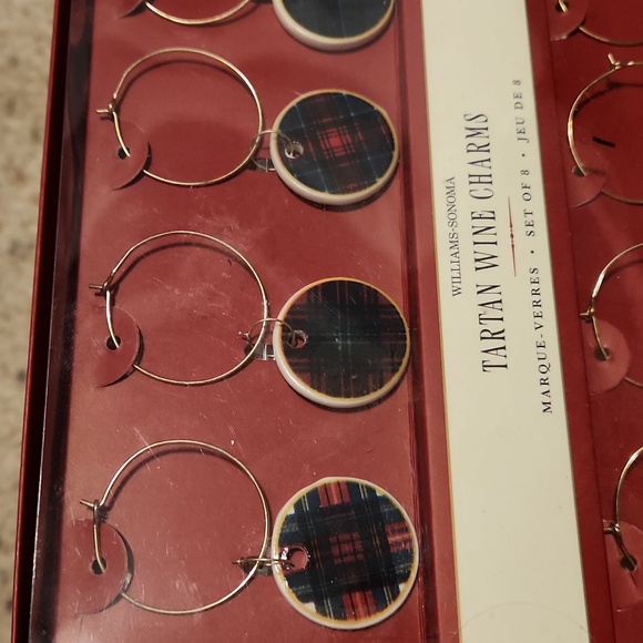 Williams Sonoma Tartan Wine Charms Plaid design Set of 8 NEW - Picture 3 of 5